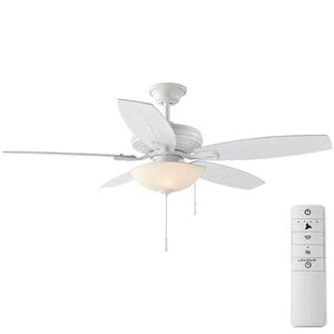 Hampton Bay Lyndhurst 52 in LED Matte White Ceiling Fan with Light Kit 