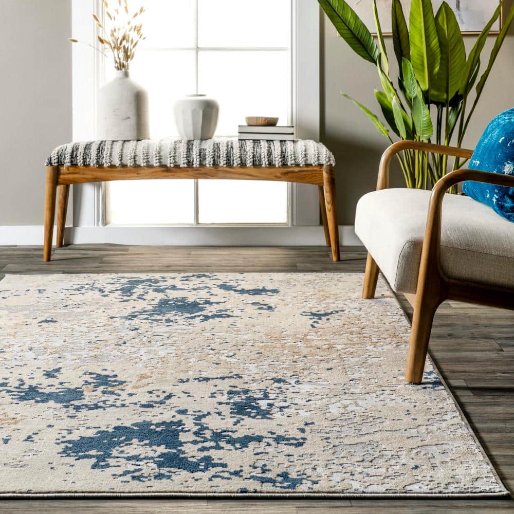 Light Grey Abstract Reversible Synthetic Area Rug 7x9