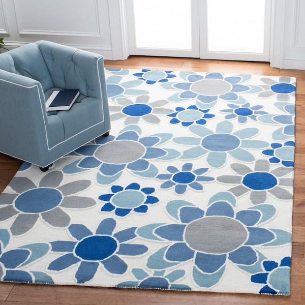 Kids 3 ft. x 5 ft. Ivory/Blue Oversized Floral Area Rug