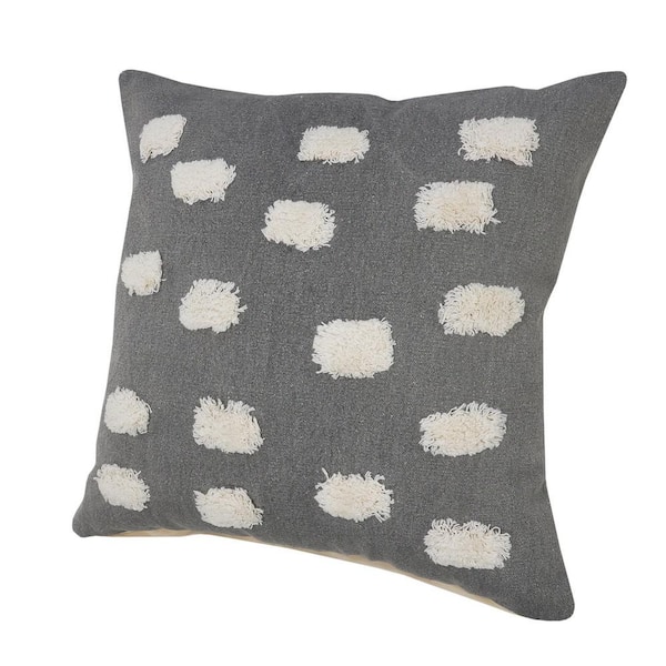 White pom 2024 pom cushions