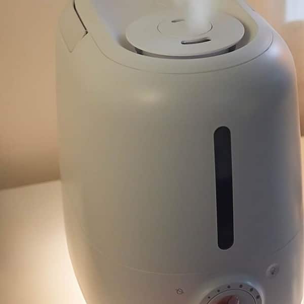 1.6 Gallon Ultrasoni ‎Plastic Cool Mist Tabletop Humidifier with Essential Oil Diffuser, Nightlight, Auto Shut-Off