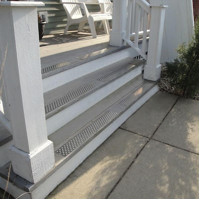 Handi Treads HandiTreads . 1 in. x 30 in. x 2.75 in. Gray Silver Bullnose No return Aluminum Nosing Tread kit with 9 Screws