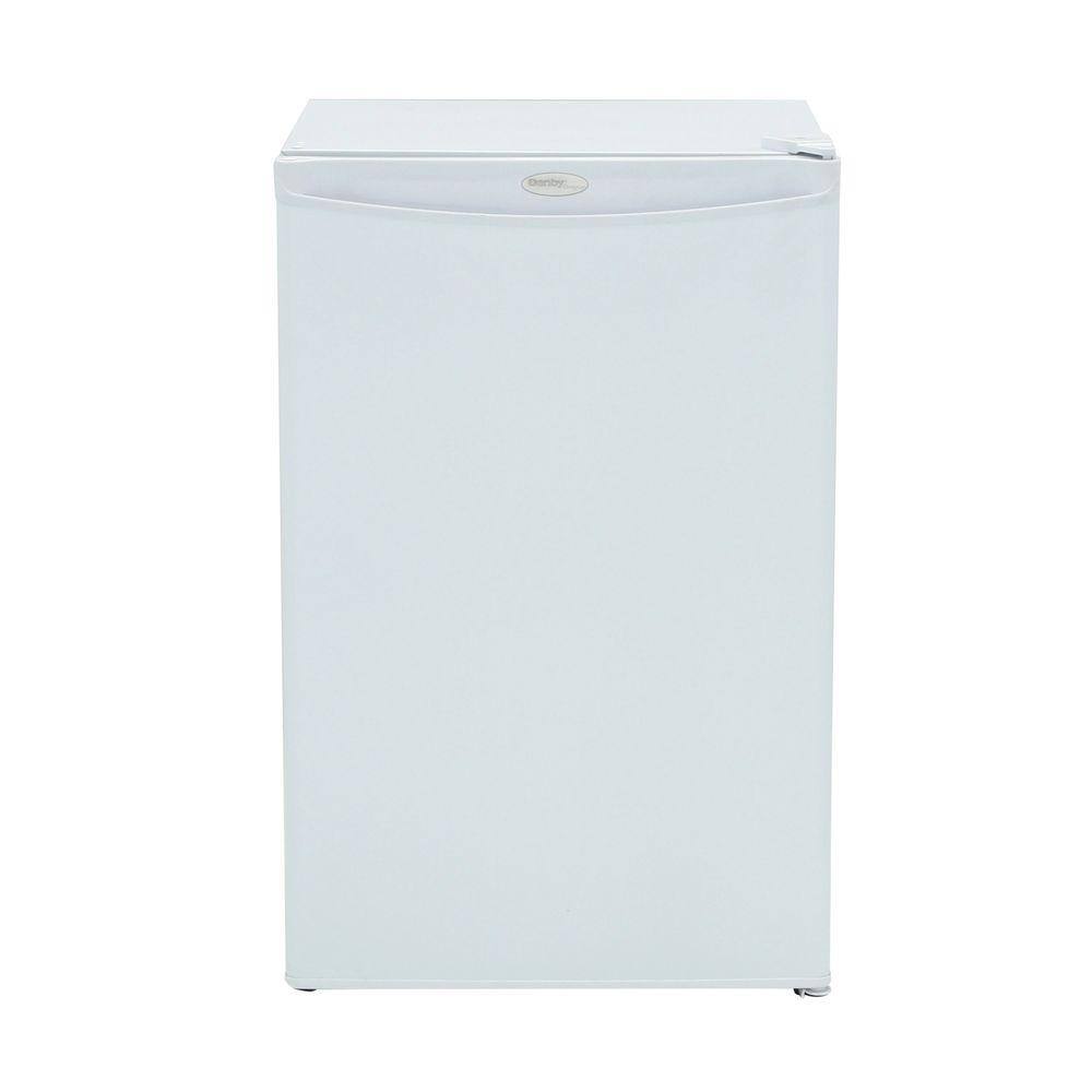 Danby 4 4 Cu Ft Mini Fridge In White Dar044a4wdd 3 The Home Depot