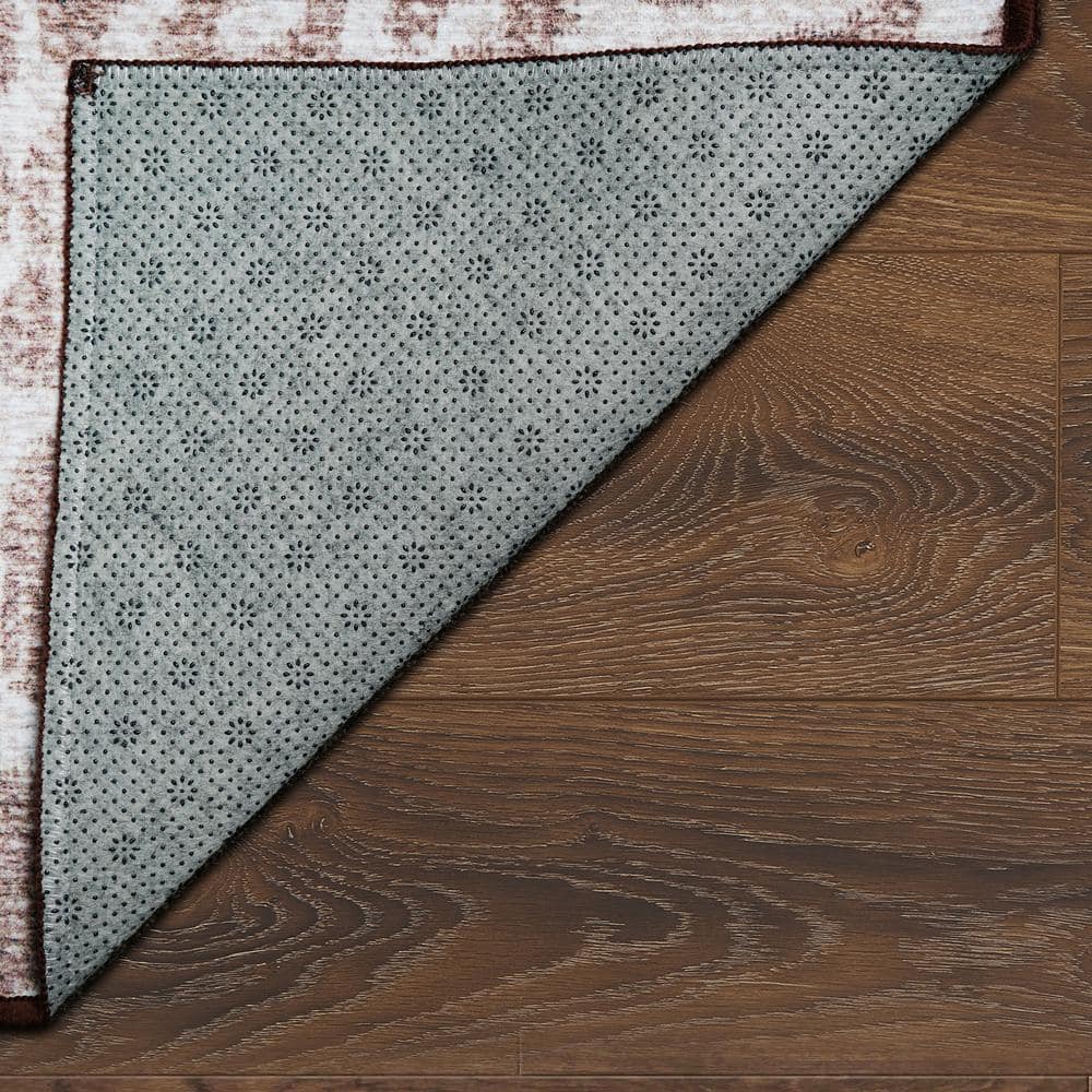 Eco-Chic Gray Leopard Print Machine-Washable Runner Rug 2.5'x7'