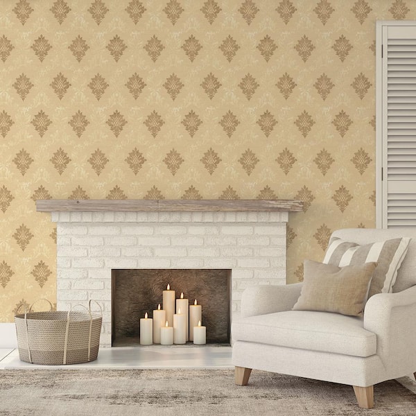 Silk Damask Wallpaper in Beige, Cream and Gold