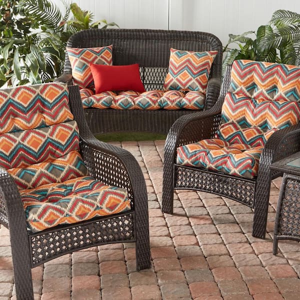 https://images.thdstatic.com/productImages/04dab7ac-4ab9-4ccd-ab98-d4b0340b0a6a/svn/greendale-home-fashions-outdoor-dining-chair-cushions-oc4809-surreal-31_600.jpg