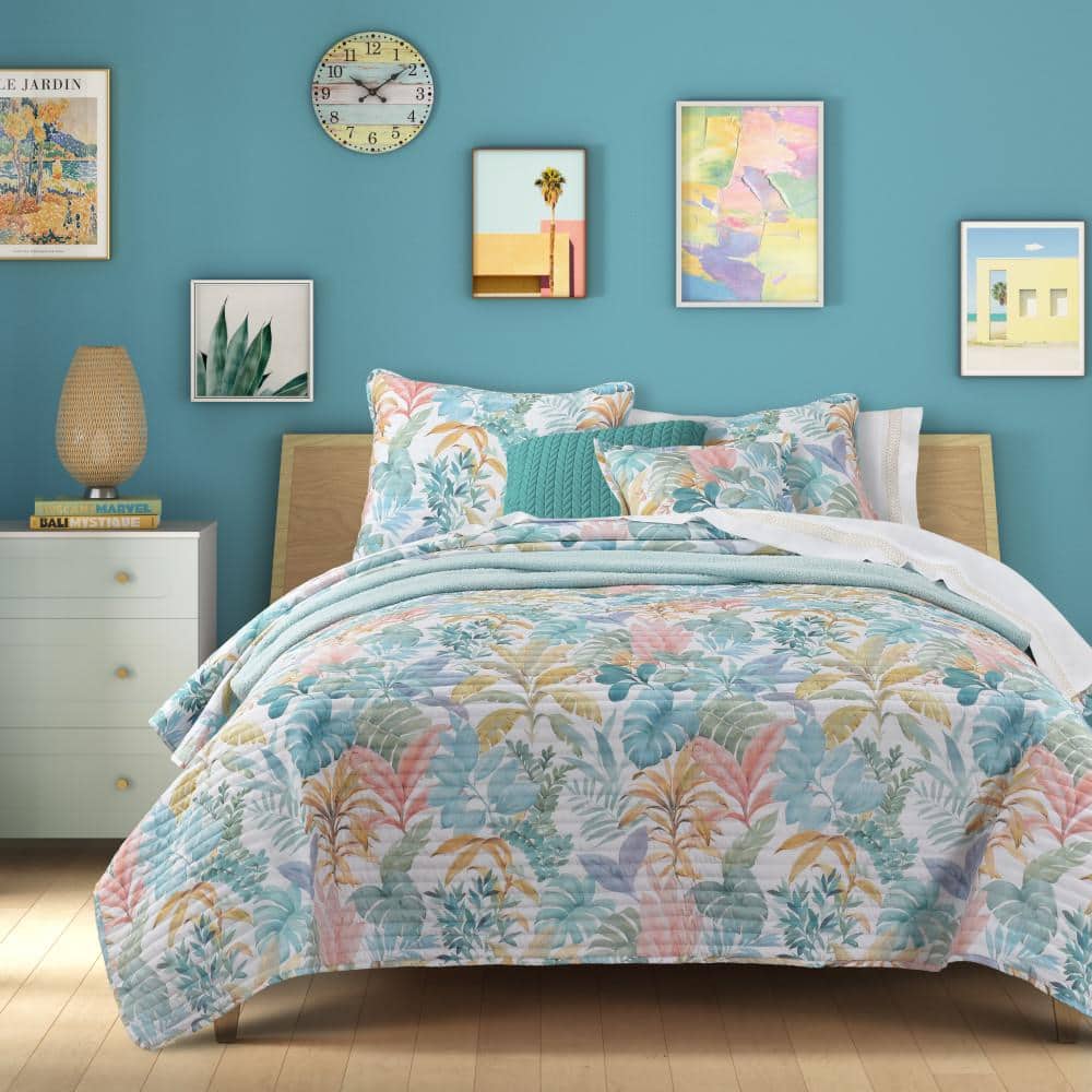 Boho-Chic Blue Microfiber Botanical Full Quilt Set