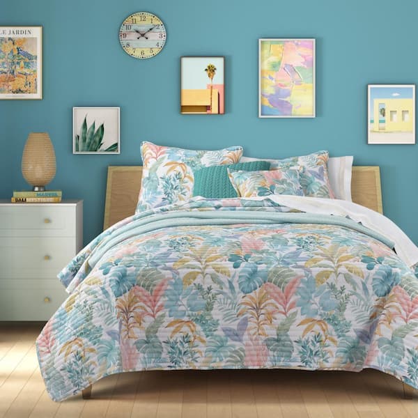 Unbranded Breezes 3-Pieces Blue Polyester Full/Queen Quilt Set