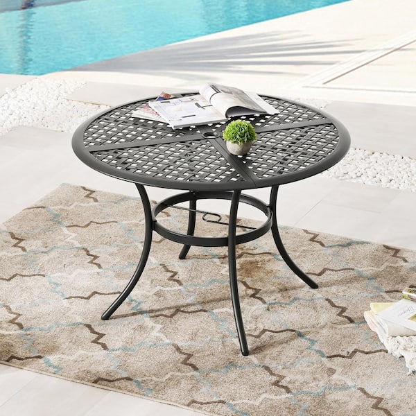 24 inch round store outdoor table