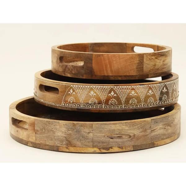 HomeRoots Brown Round Wood 18 in. Decorative Serving Tray Set of 3