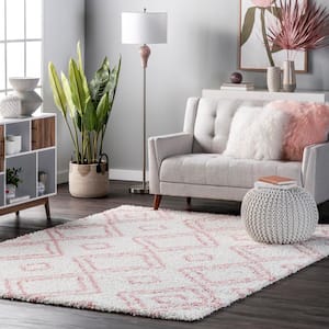 Iola Geometric Shag Pink 6 ft. 7 in. x 9 ft. Area Rug