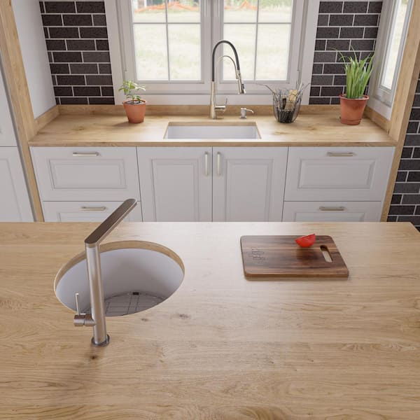 https://images.thdstatic.com/productImages/04ee8f1a-f9b3-543a-a4a6-32d31302a31e/svn/white-alfi-brand-undermount-kitchen-sinks-abf2718ud-w-76_600.jpg