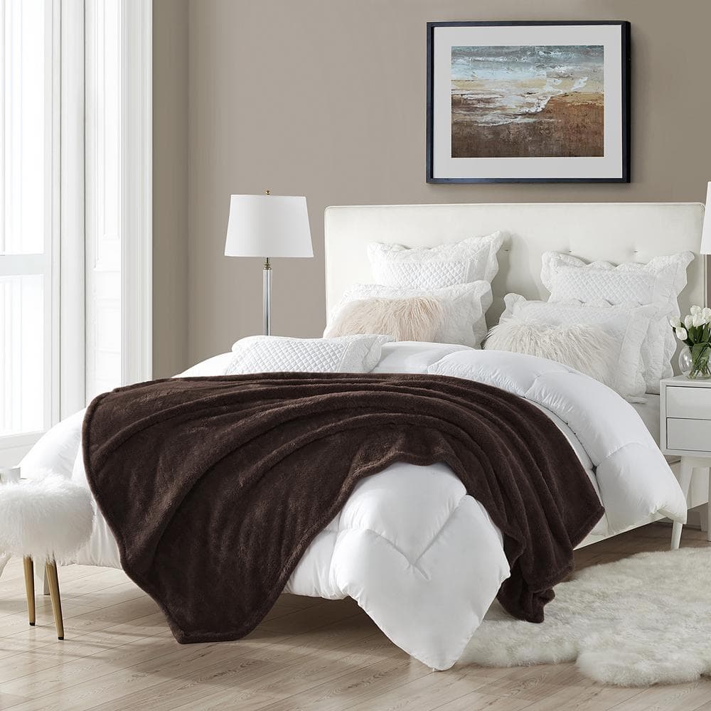 swift home 60 in. x 70 in. Chocolate Super Plush High Pile Faux Fur  Oversized Throw Blanket SHTHW1-001-CH - The Home Depot