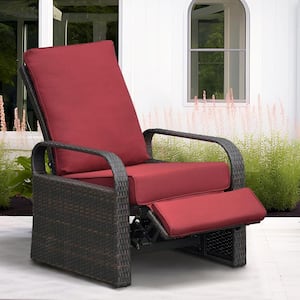 Outdoor Garden Wicker Reclining Lounge Chair with Gray Cushion