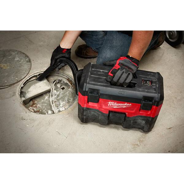 Milwaukee - M18 18-Volt Lithium-Ion Cordless 2 Gal. Wet/Dry Vacuum with (1) 5.0Ah Battery and Charger