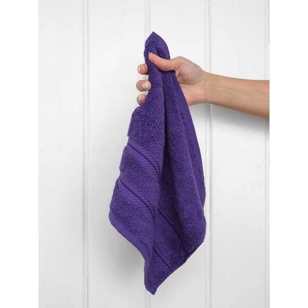 https://images.thdstatic.com/productImages/050dbb51-846b-4796-b054-d56c7e4b0ae9/svn/violet-purple-bath-towels-edis4wcmore75-c3_600.jpg