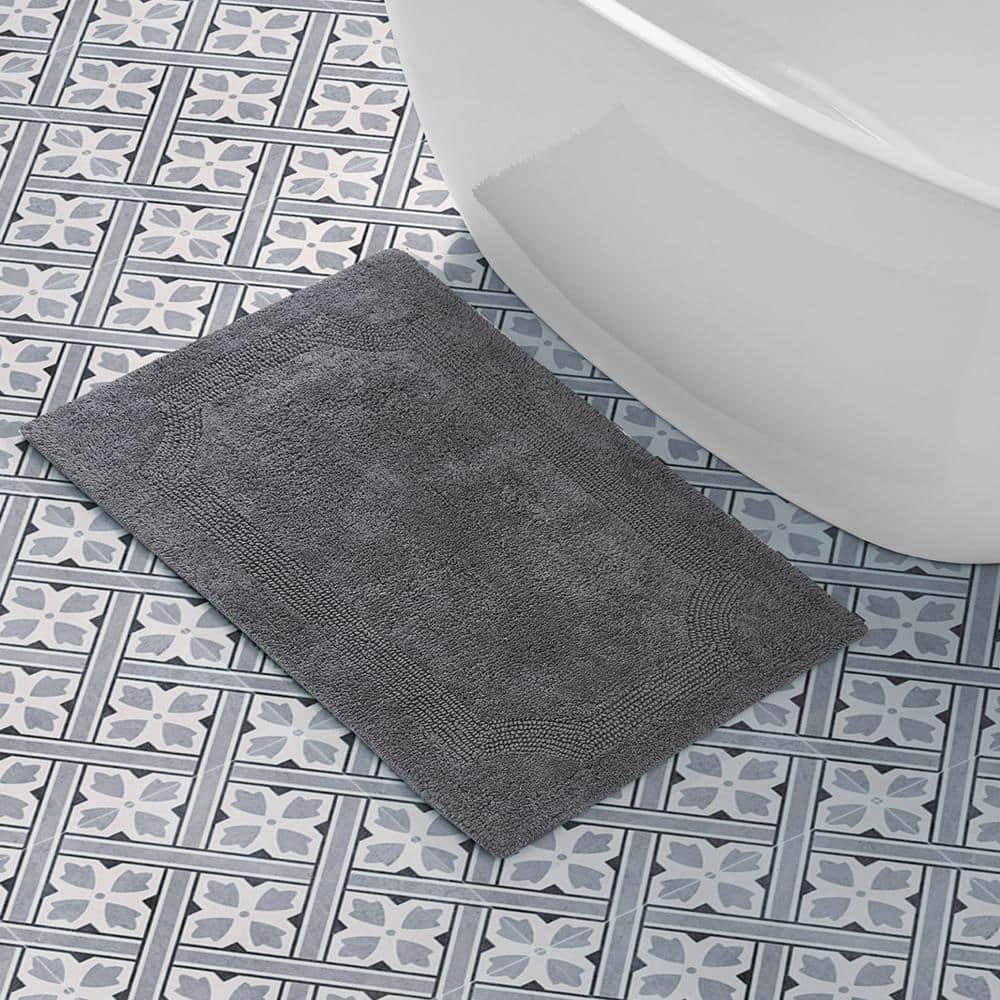 Charcoal Gray Cotton Reversible Bath Rug 21" x 34"