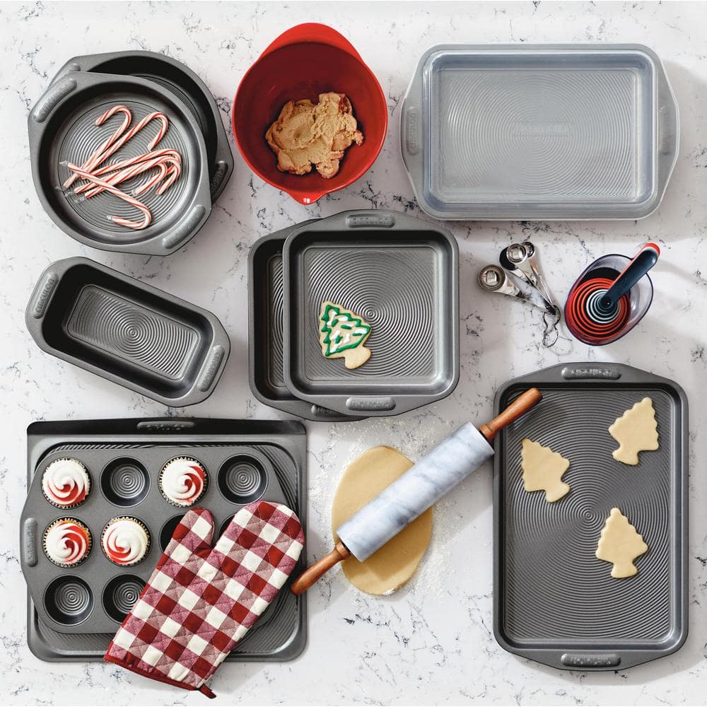 Circulon Gray Nonstick 10-Piece Bakeware Set with Lid