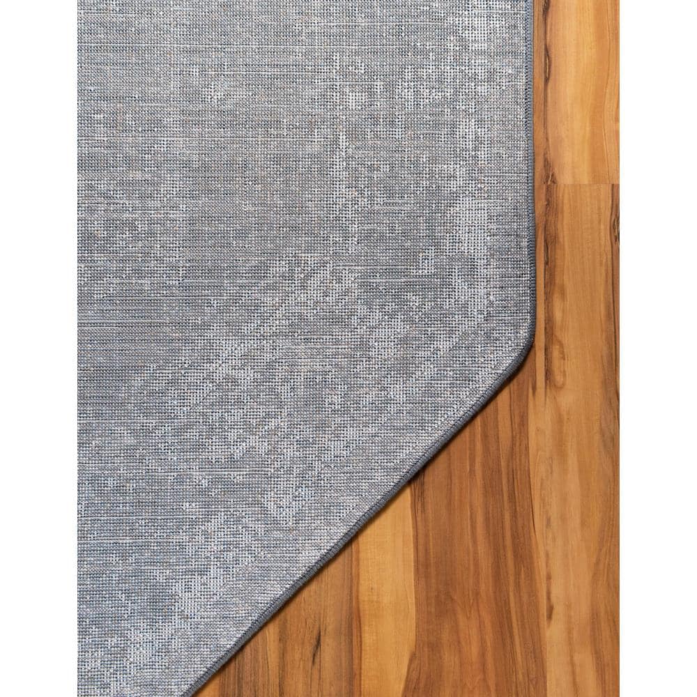 Casino Sofia Octagon Easy-Care Stain-Resistant Rug in Dark Gray