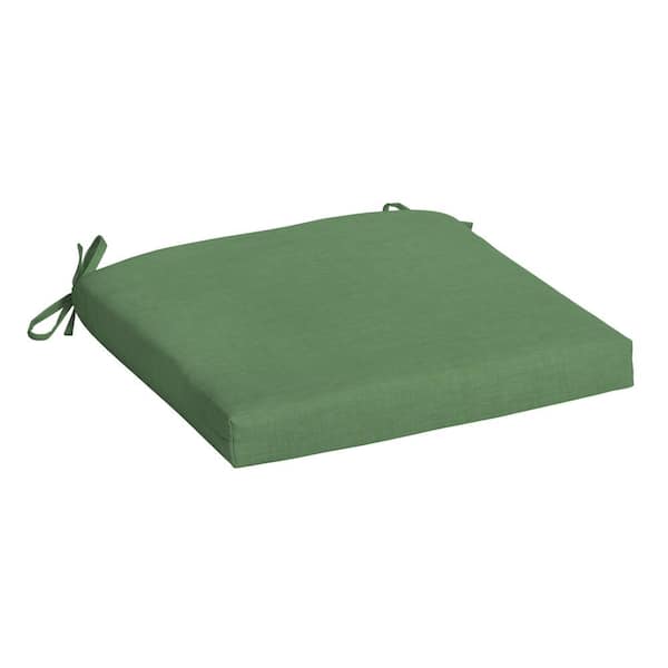 ARDEN SELECTIONS 19 in x 18 in Moss Green Leala Rectangle Outdoor Seat Pad