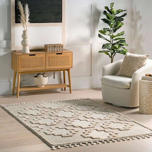 Polina Geometric Beige 4 ft. x 6 ft. High-Low Tasseled Moroccan Area Rug