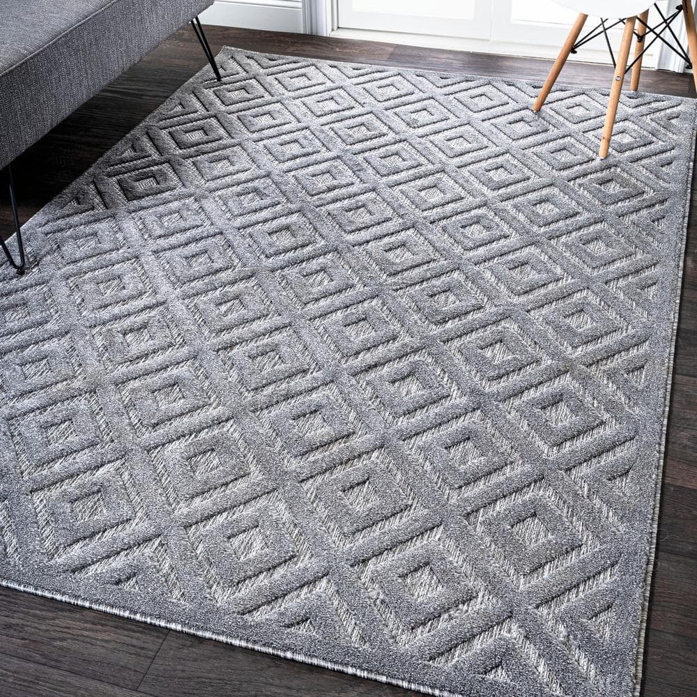Dark Gray Geometric Reversible Indoor/Outdoor Area Rug