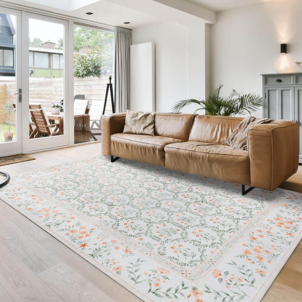 Ivory and Green Floral Synthetic Area Rug, 3x5