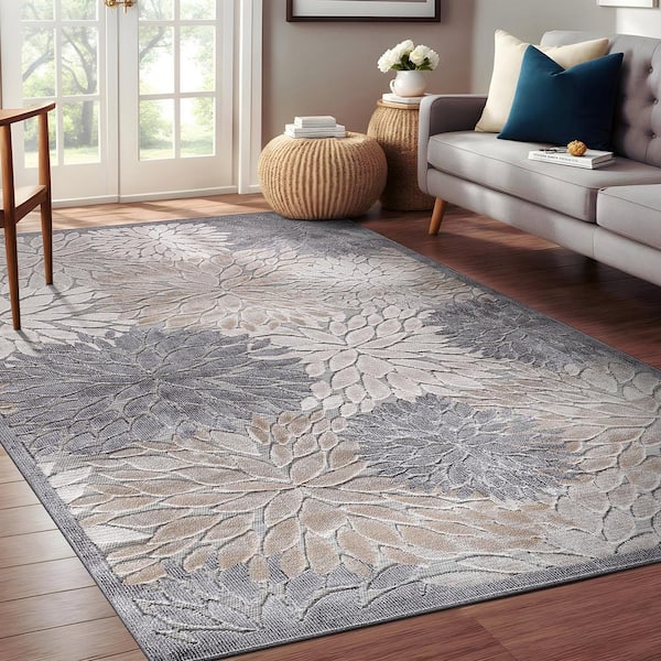 Flora Rug, Beige, popular 5' x 7'