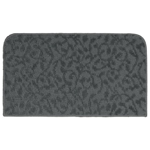 Ivy Cinder Gray 18 in. x 30 in. Floral Slice Mat