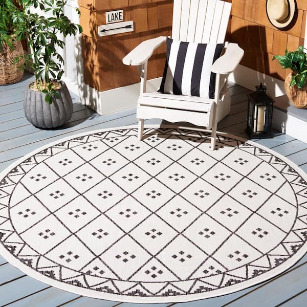Courtyard Ivory/Black 7 ft. x 7 ft. Diamond Lattice Indoor/Outdoor Round Area Rug