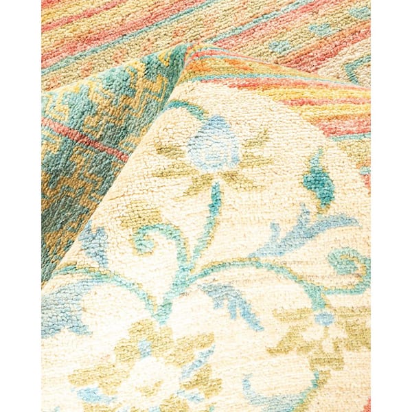 Eclectic 4 ft. x 10 ft. Green Floral Wool Indoor Runner Rug