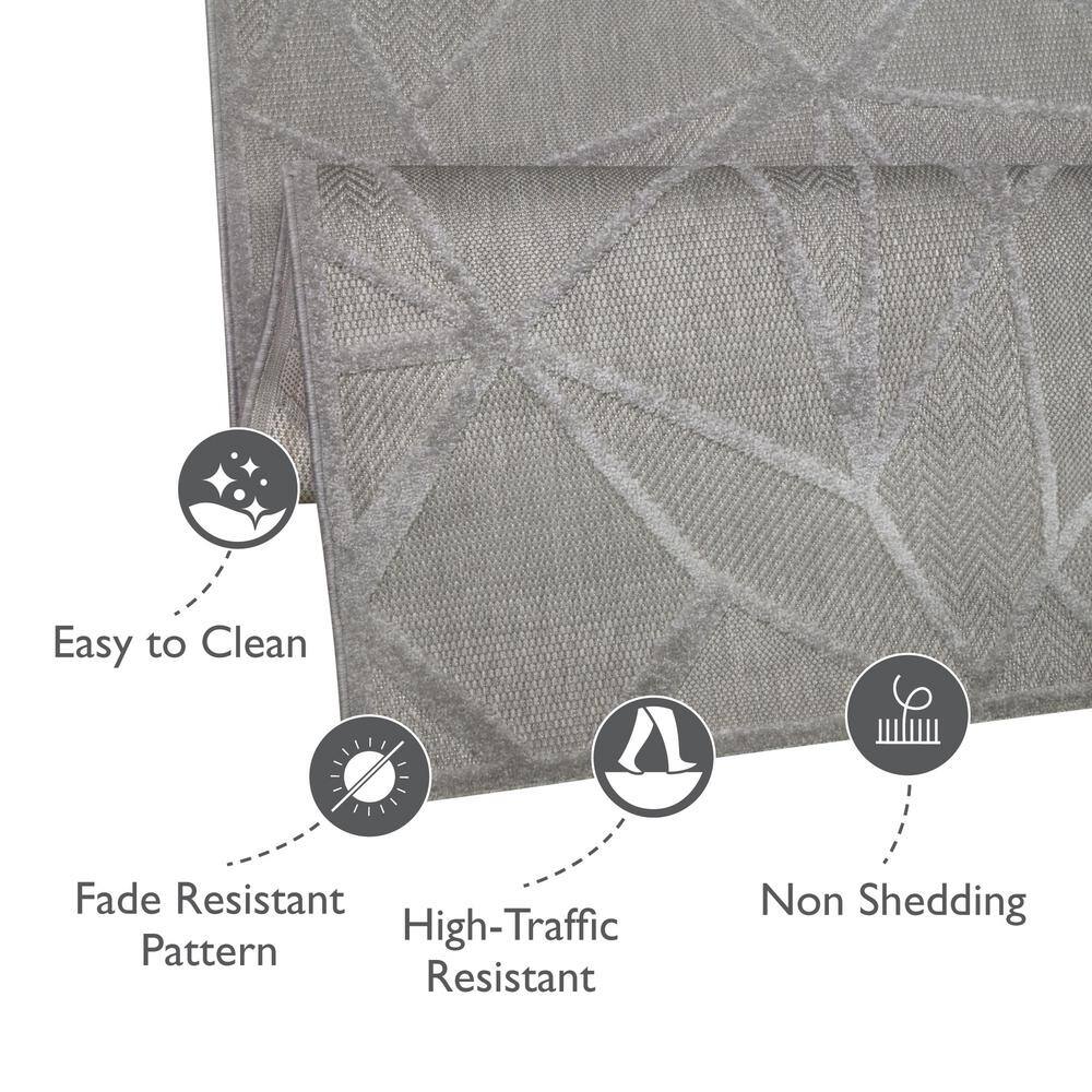 Modern Geometric Dual-Tone Gray Synthetic 4'x6' Area Rug