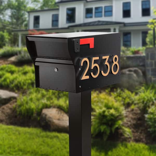 Package: MailVault Mailbox / with Standard Post and Stand-Off