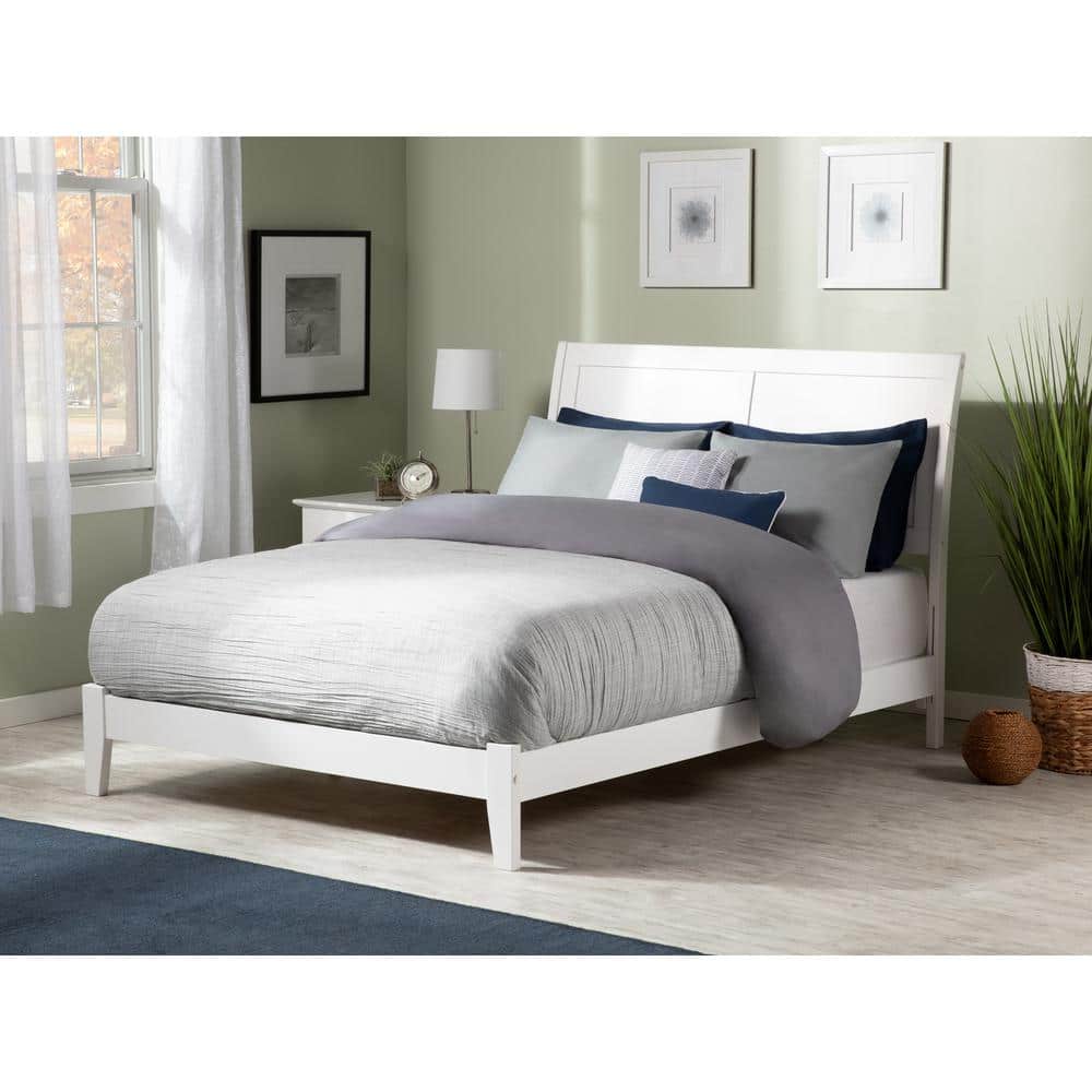Portland Full/Double White Wood Sleigh Bed with Storage Drawers