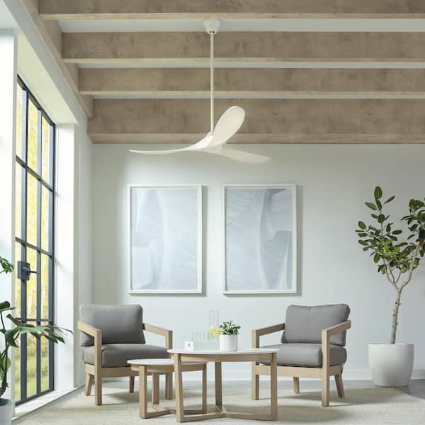 Maverick Coastal 60 in. Outdoor Wet Rated Matte White Ceiling Fan with White Blades, DC Motor