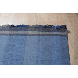 Denim 4 ft. x 6 ft. HandKnotted Wool Contemporary Flat Weave Area Rug