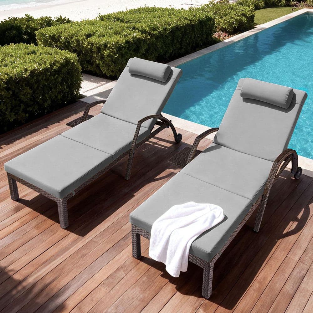 ZZW Dark Brown Wicker Outdoor Chaise Lounge with Khaki Cushion (2