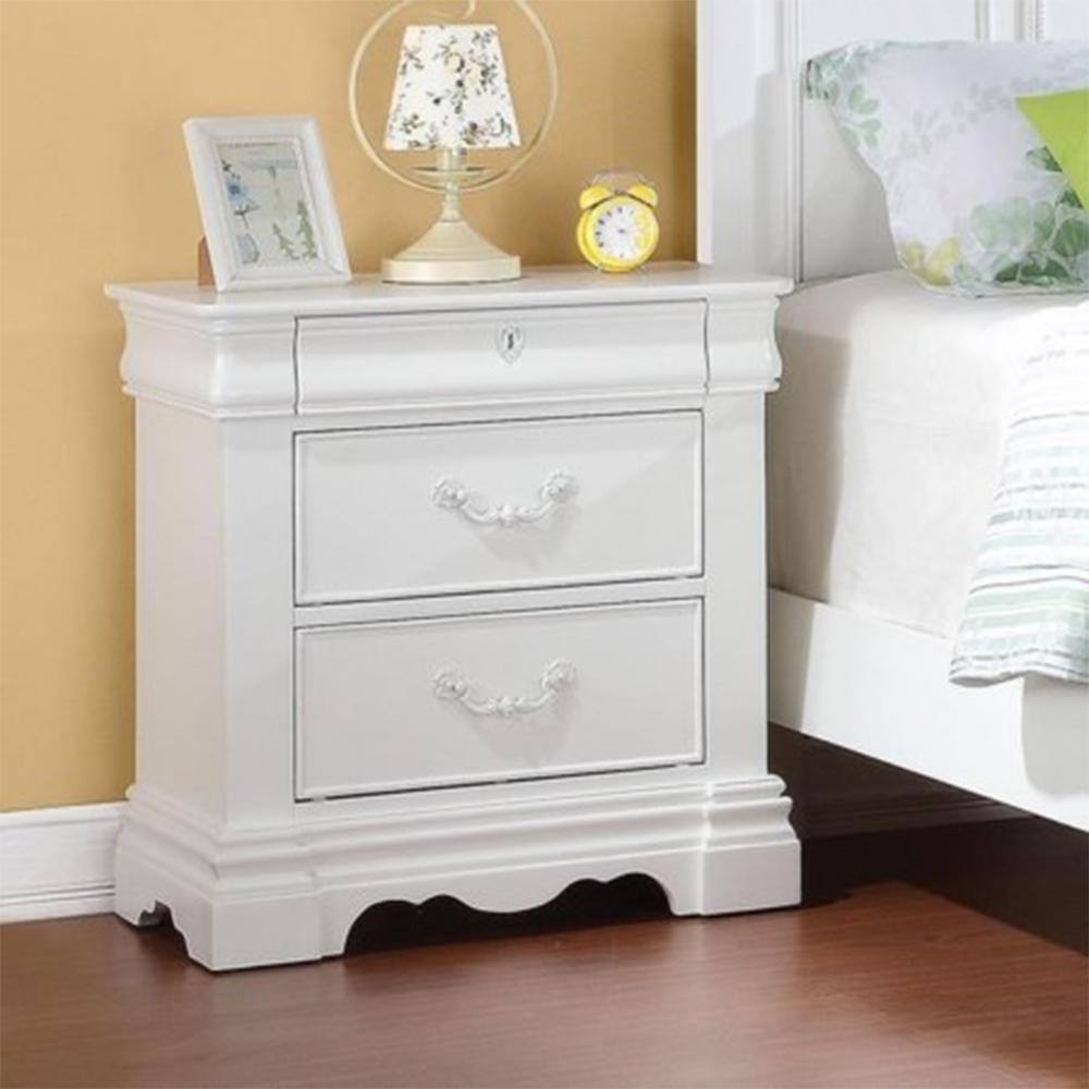 Estrella Princess White 2-Drawer Nightstand with Crown Carving