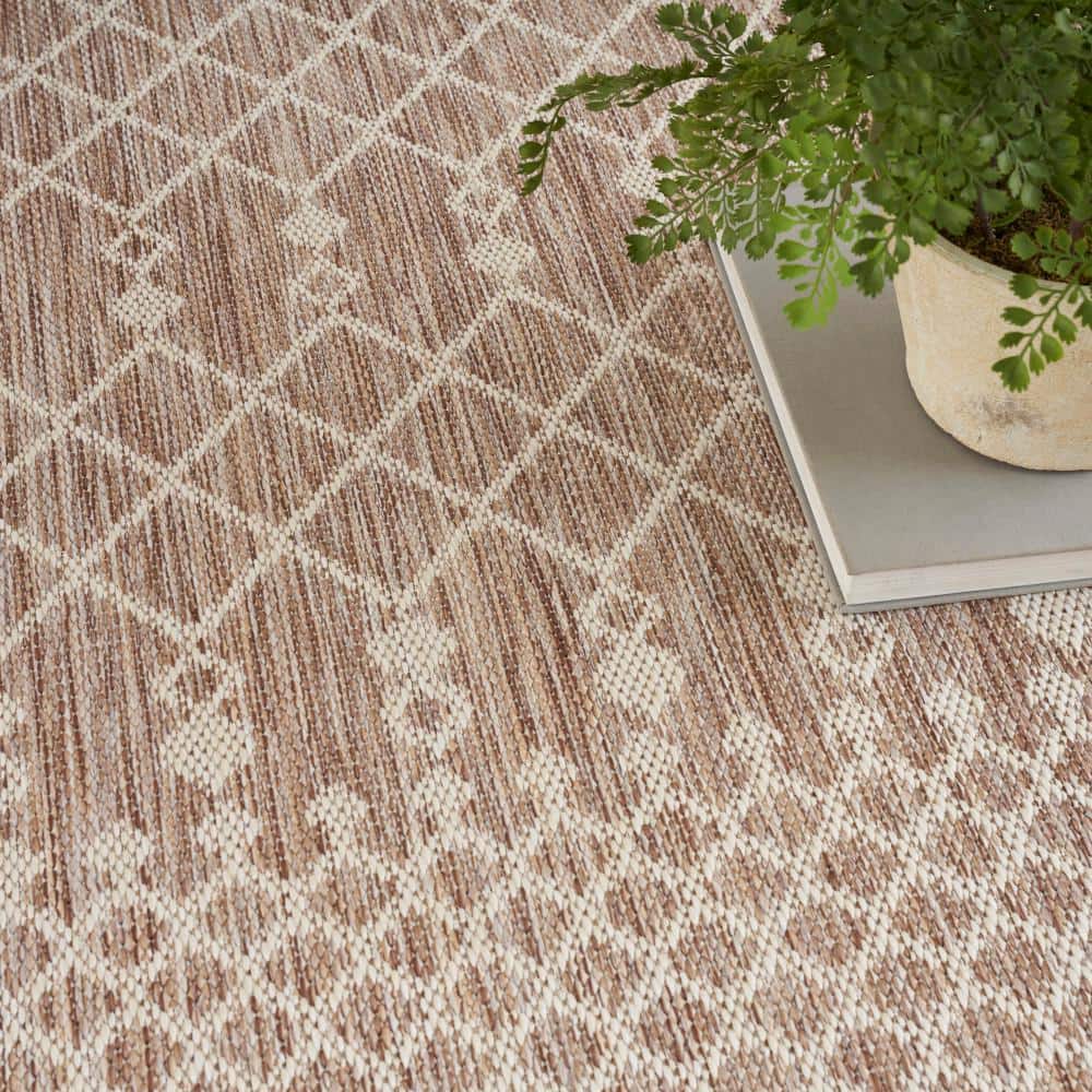 Beige Moroccan Trellis Flatweave Synthetic 5' x 7' Area Rug