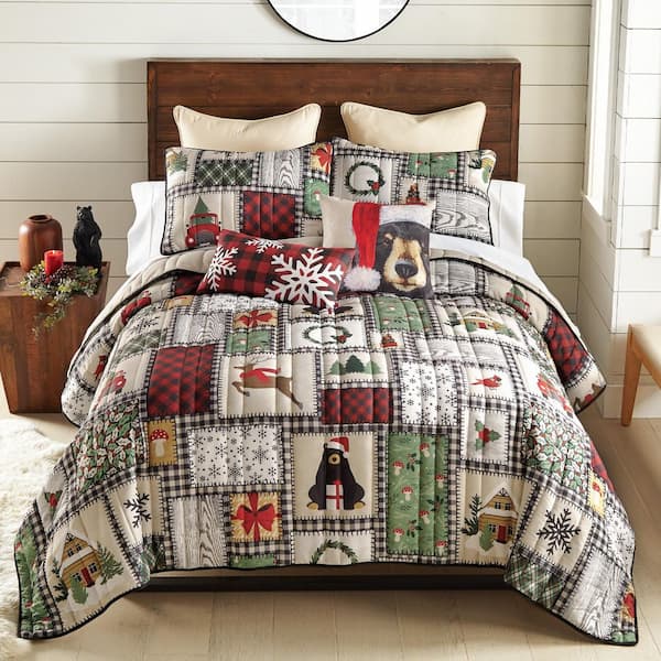 DONNA SHARP Winter Cottage Red and Green 3PC Polyester King Quilt Set