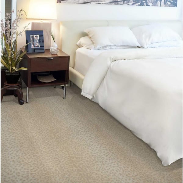 Safari Savannah Beige 13.2 ft. 36 oz. Wool Pattern Installed Carpet