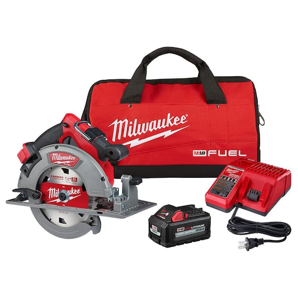 Milwaukee - M18 FUEL 18-Volt Lithium-Ion Brushless Cordless 7-1/4 in. Circular Saw Kit with One 6.0Ah Battery, Charger, Case