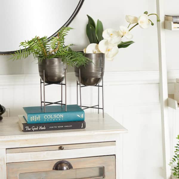Litton Lane 12 in., and 9 in. Medium Gray Metal Planter with Removable Stand (2- Pack)