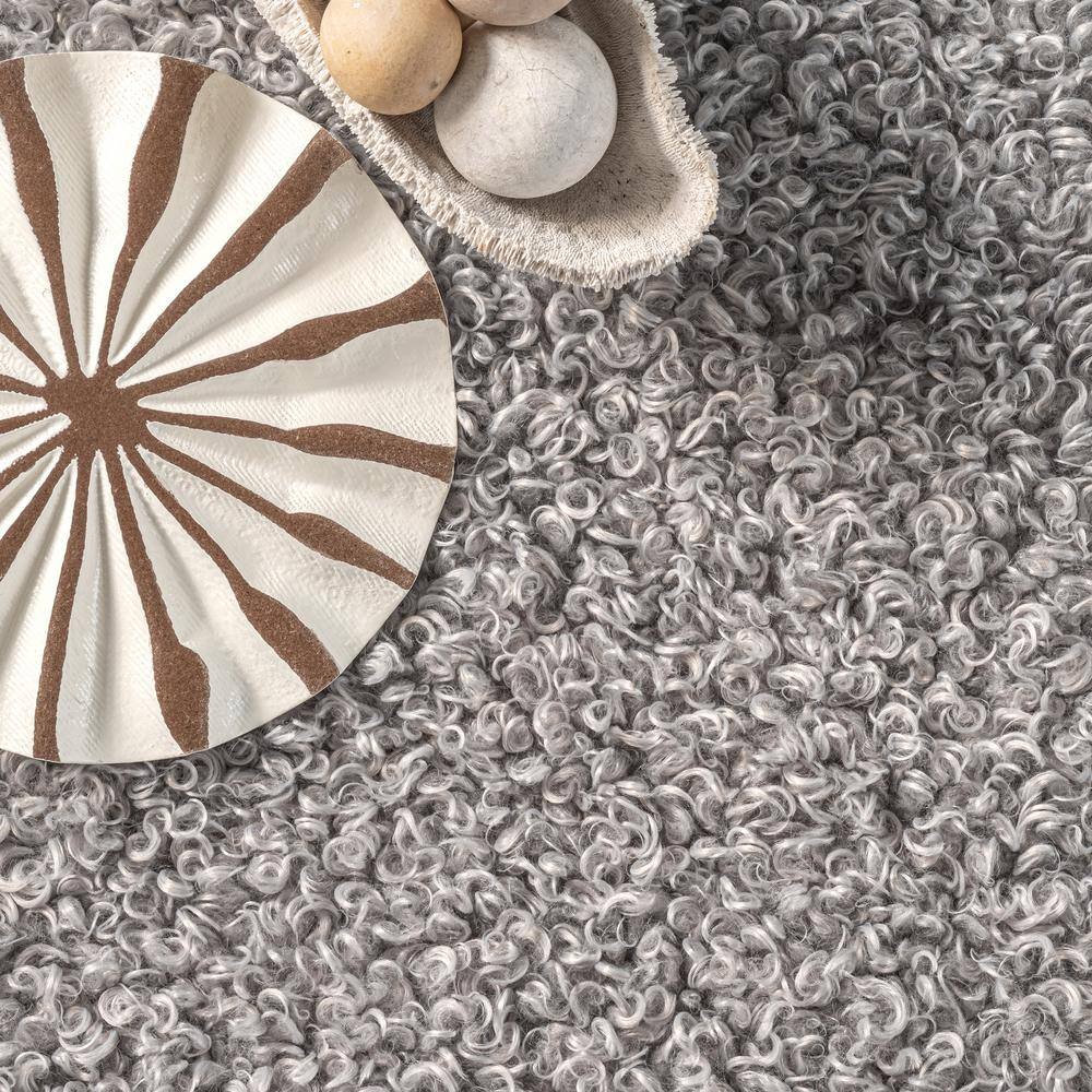 Easy-Care Reversible Light Grey Faux Sheepskin Shag Rug 3' x 5'
