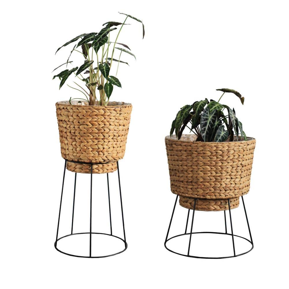 Eden Grace 2 Woven Planter Baskets with Plastic Lining and metal base 2 Mul