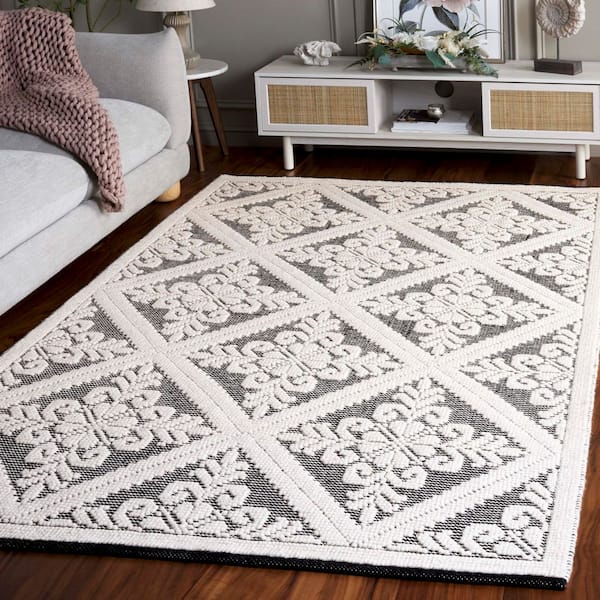 Vermont 4 ft. x 6 ft. Ivory/Black Diamond Ornate Area Rug