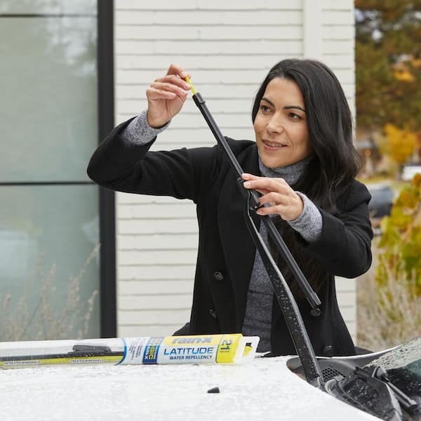 Rain-X 26 in. Latitude 2-in-1 Water Repellency Wiper Blade 5079281