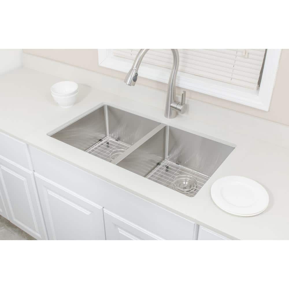 33'' Matte Stainless Steel Double Bowl Undermount Kitchen Sink