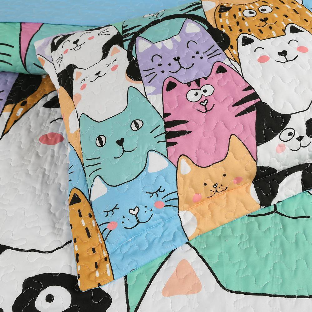 Blue Cat Twin Size Reversible Kids Quilt Set