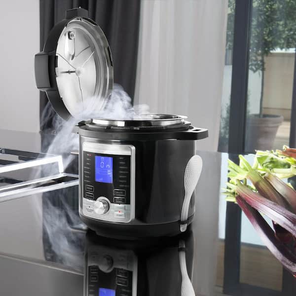 https://images.thdstatic.com/productImages/062feeac-8b66-4d93-ad53-6dbfa6b6a20f/svn/stainless-steel-megachef-electric-pressure-cookers-985111967m-e1_600.jpg